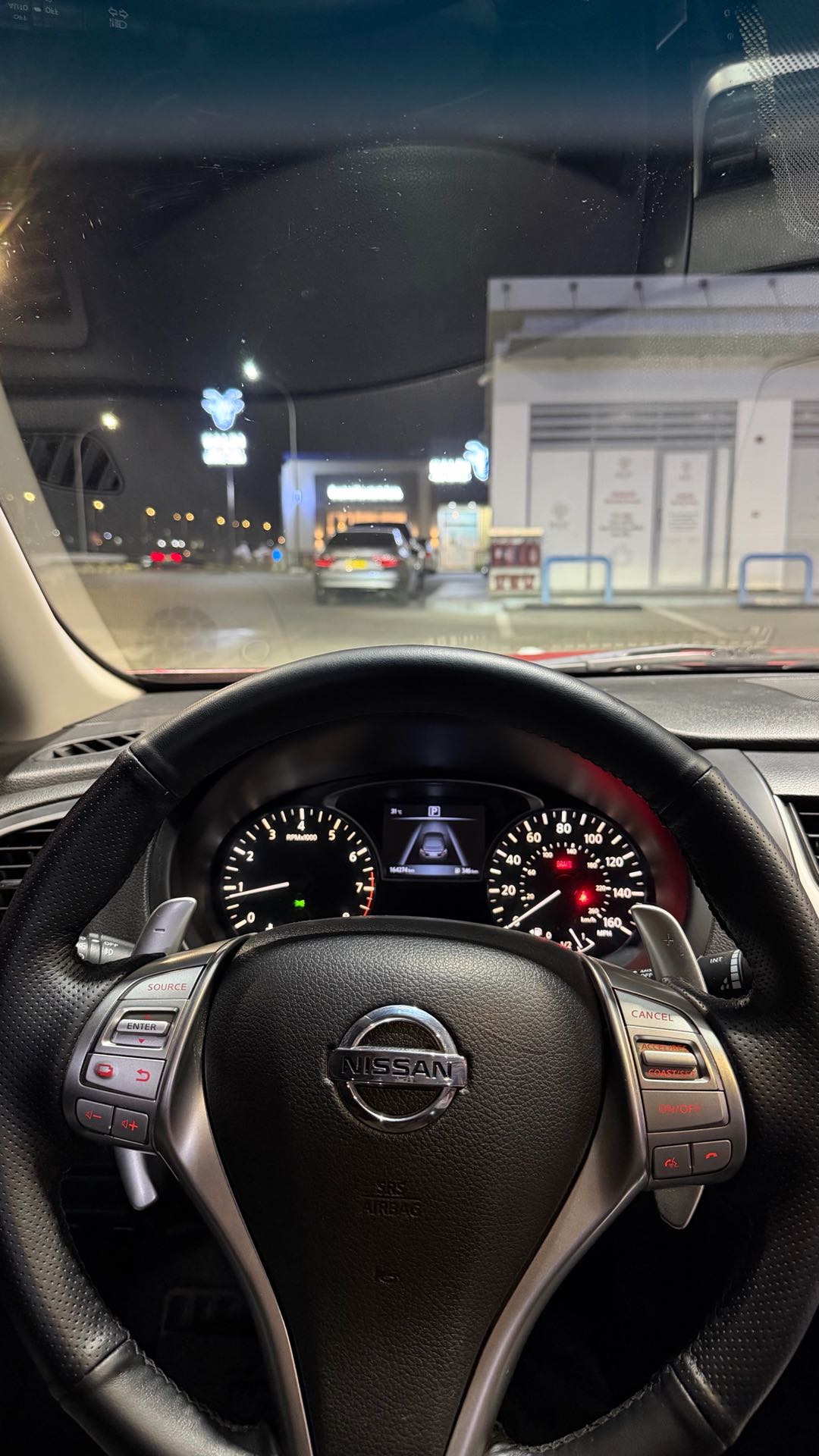 Car Image 2016 NISSAN ALTIMA SR