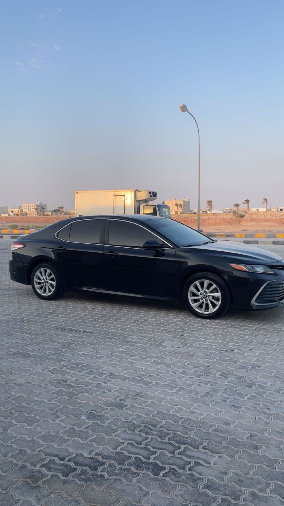 Car Image 2021 TOYOTA CAMRY LE