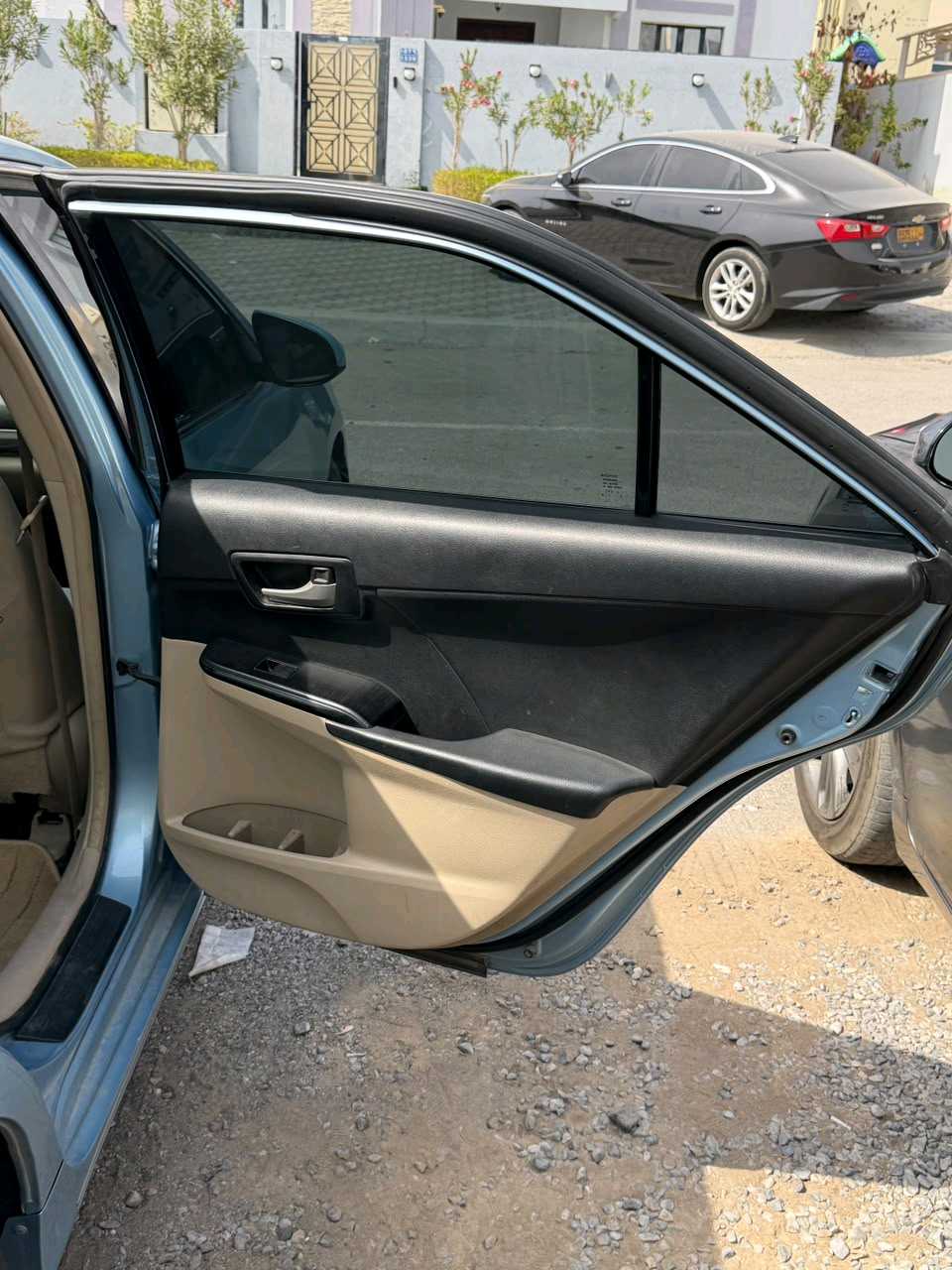 Car Image 2012 TOYOTA CAMRY LE