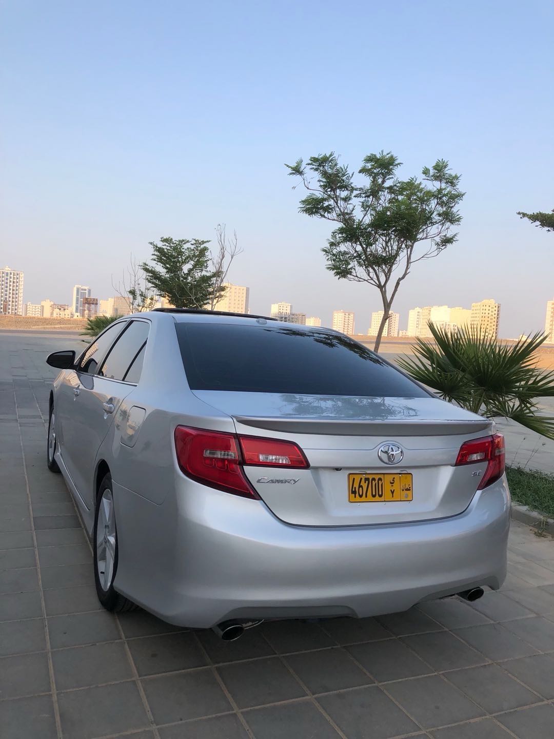 Car Image 2012 TOYOTA CAMRY SE