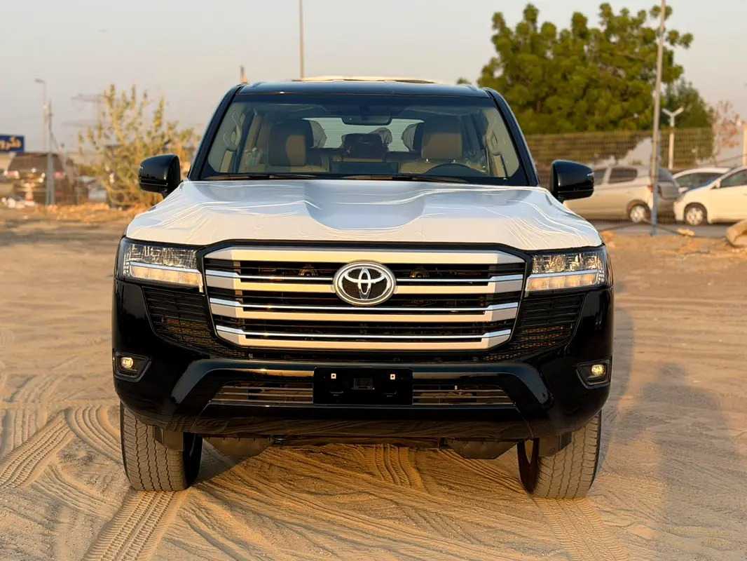Car Image 2026 TOYOTA LAND CRUISER GX.R