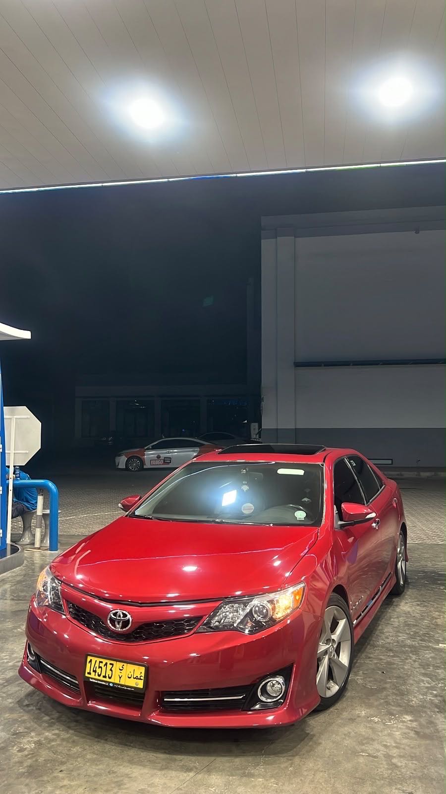 Car Image 2012 TOYOTA CAMRY SE