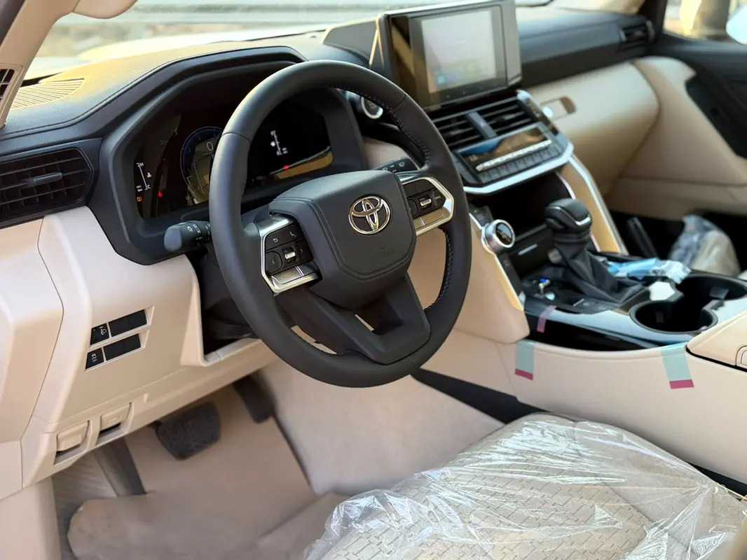 Car Image 2026 TOYOTA LAND CRUISER GX.R