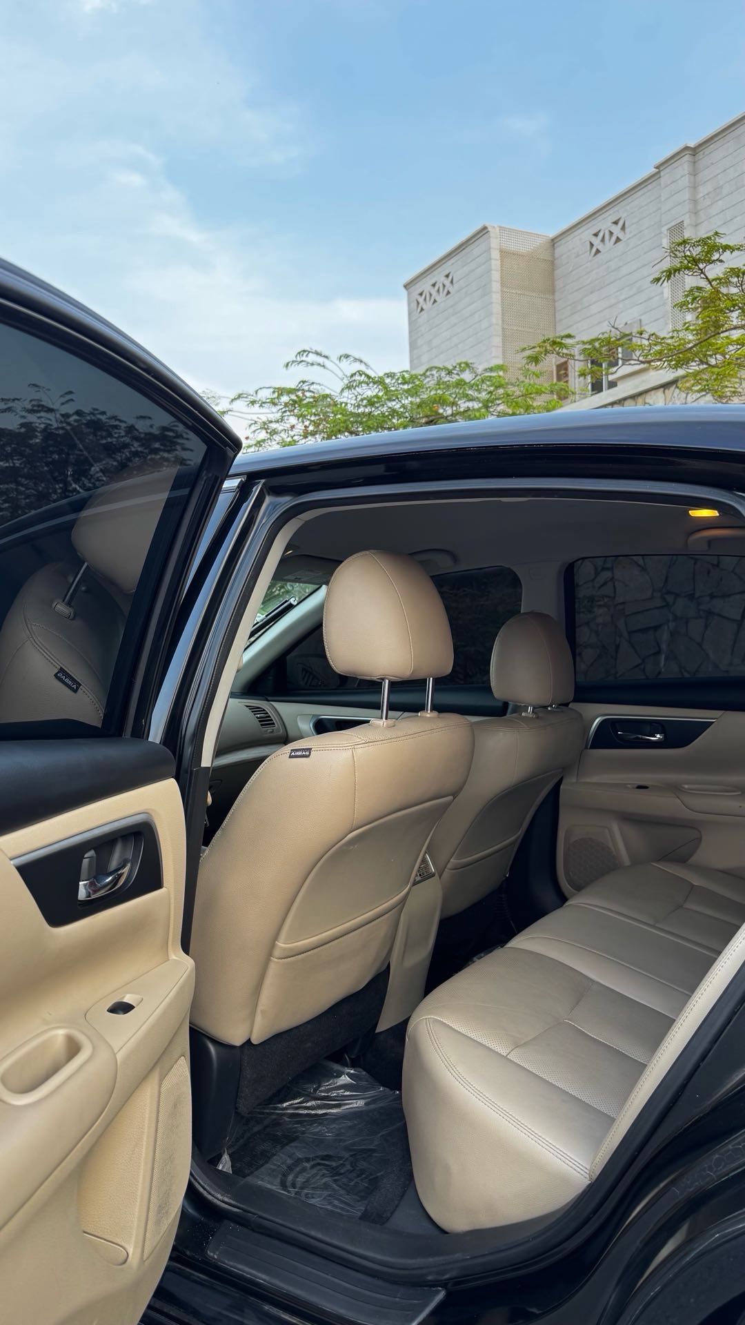 Car Image 2018 NISSAN ALTIMA SL