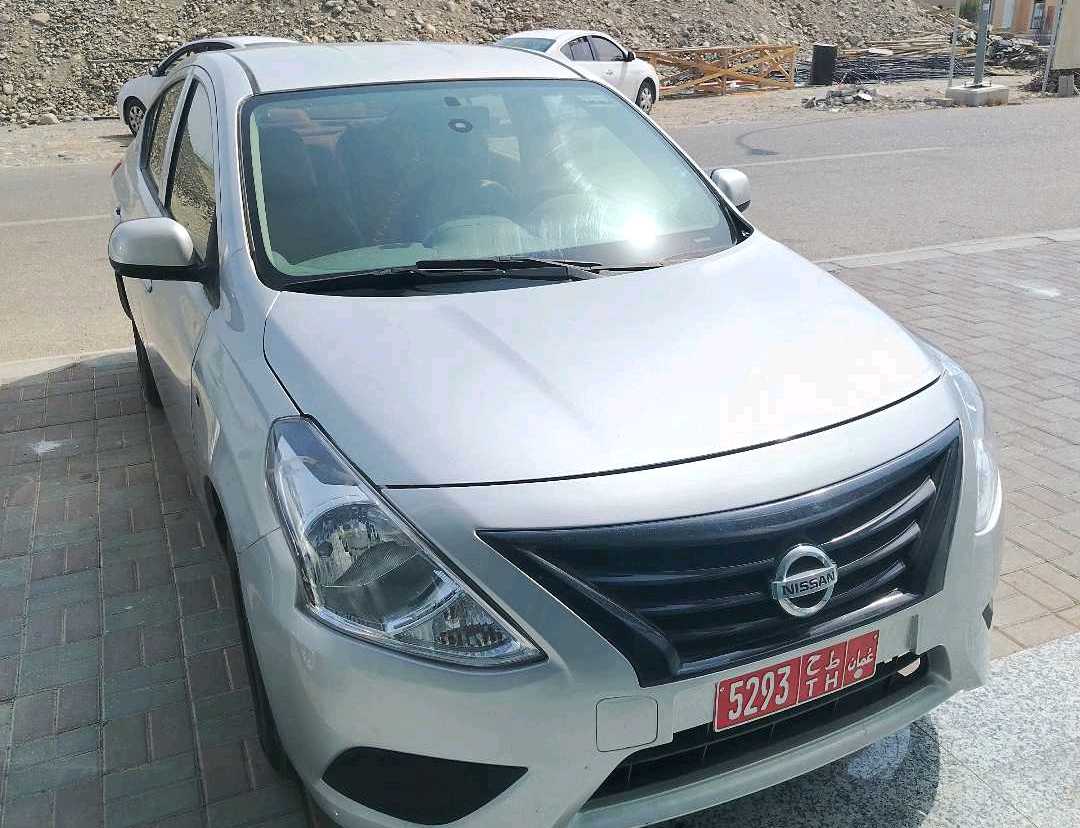 NISSAN SUNNY 2015