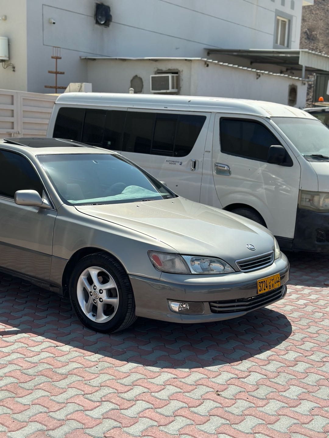Car Image 1999 LEXUS ES 300