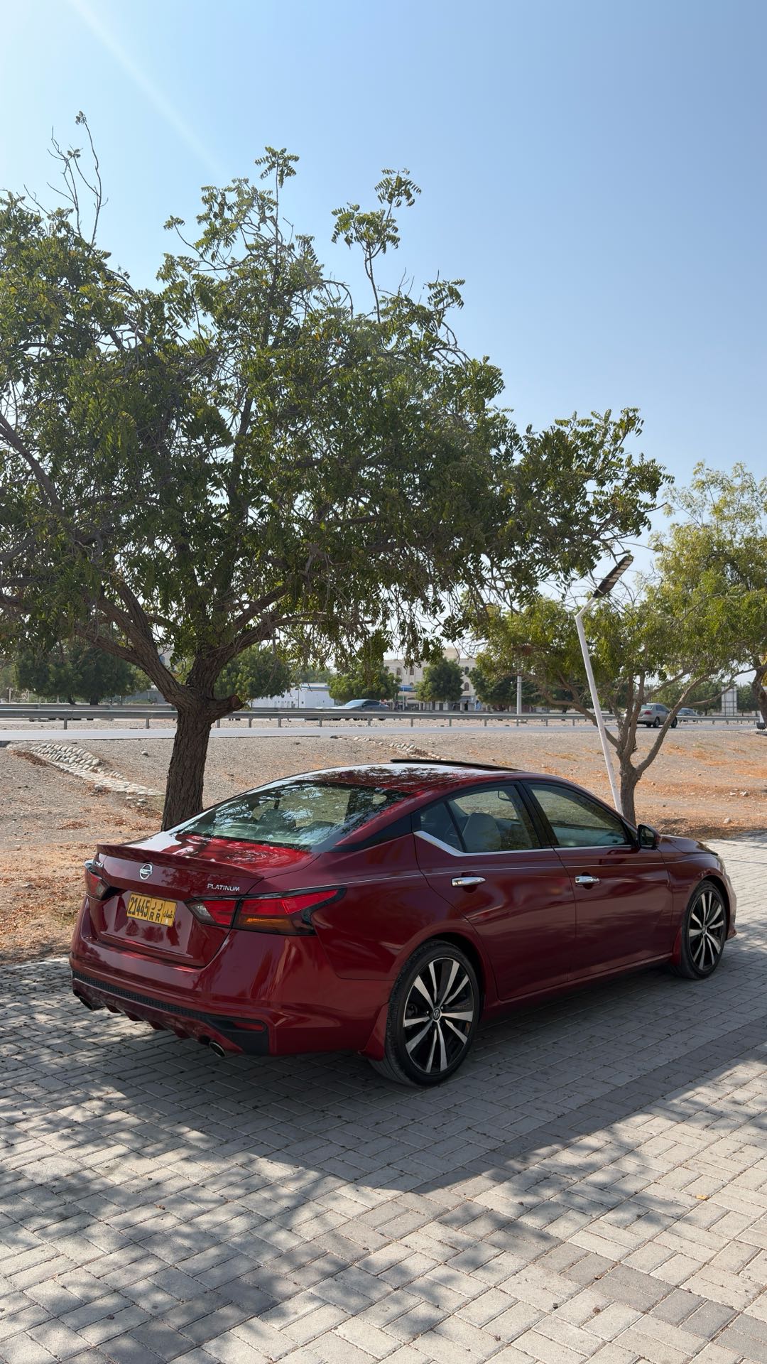 Car Image 2019 NISSAN ALTIMA Platinum 