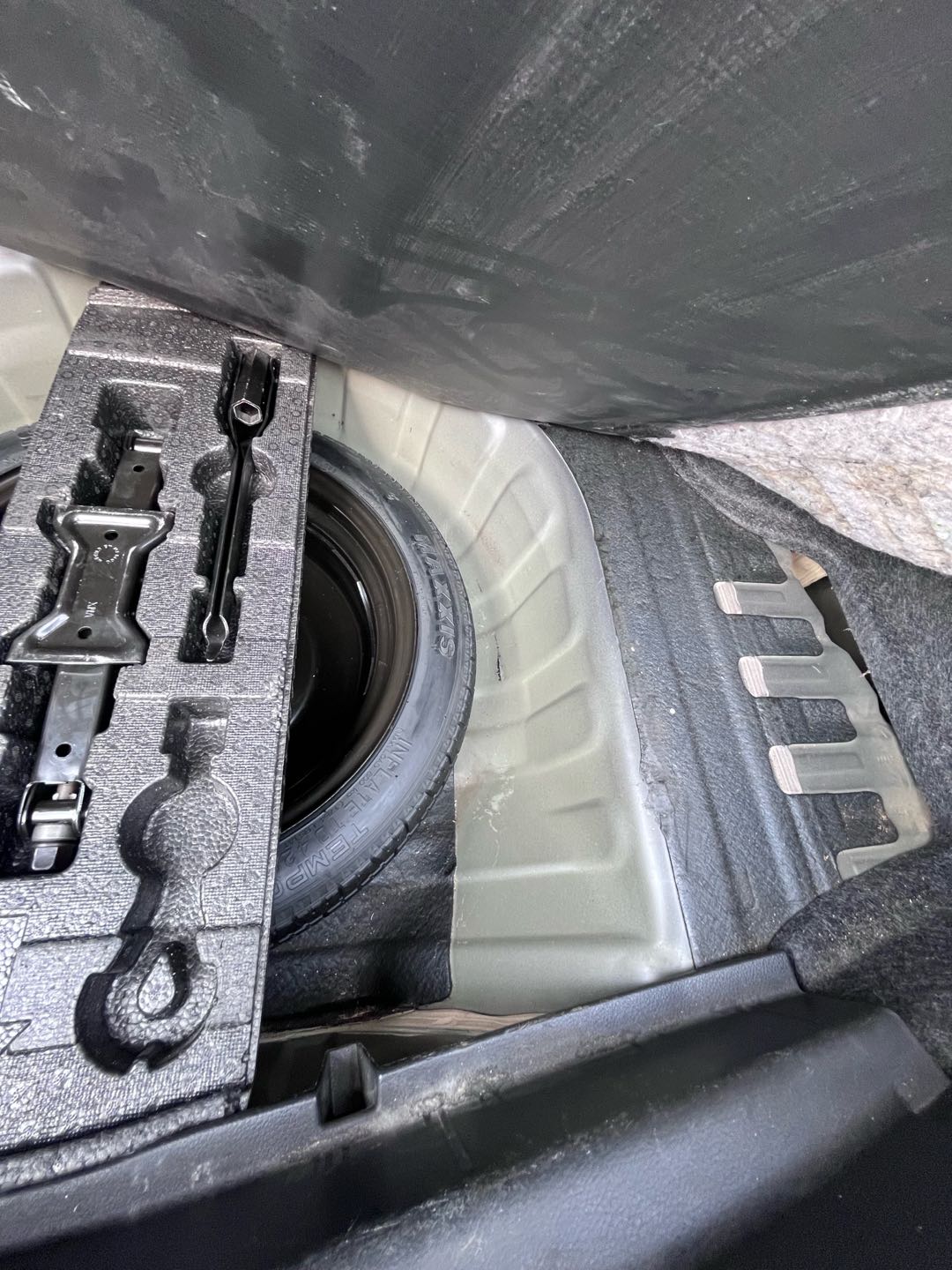Car Image 2018 NISSAN ALTIMA SR