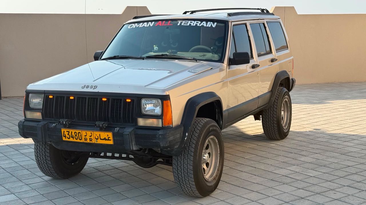 Car Image 1996 JEEP CHEROKEE 
