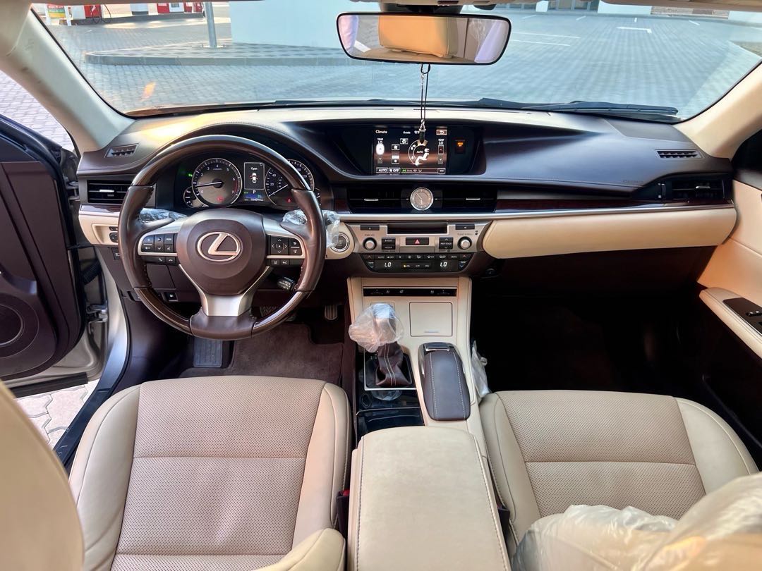 Car Image 2018 LEXUS ES 350
