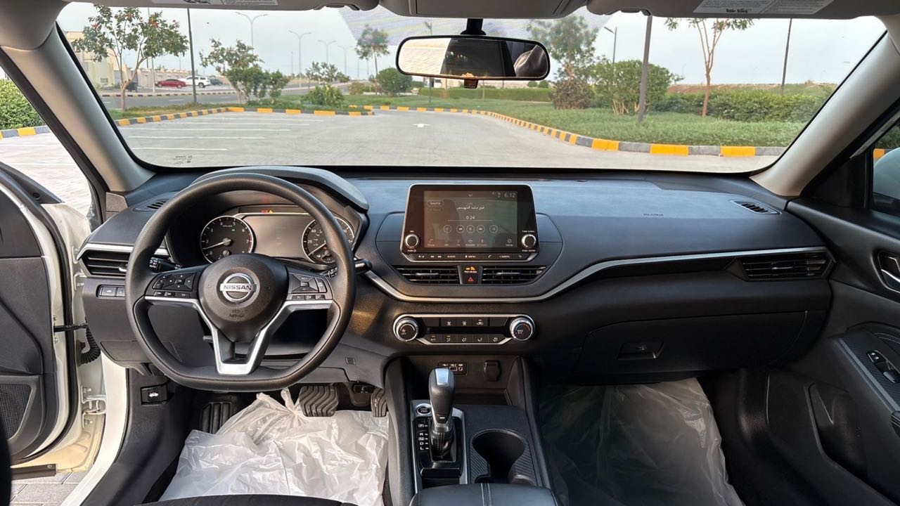 Car Image 2019 NISSAN ALTIMA S