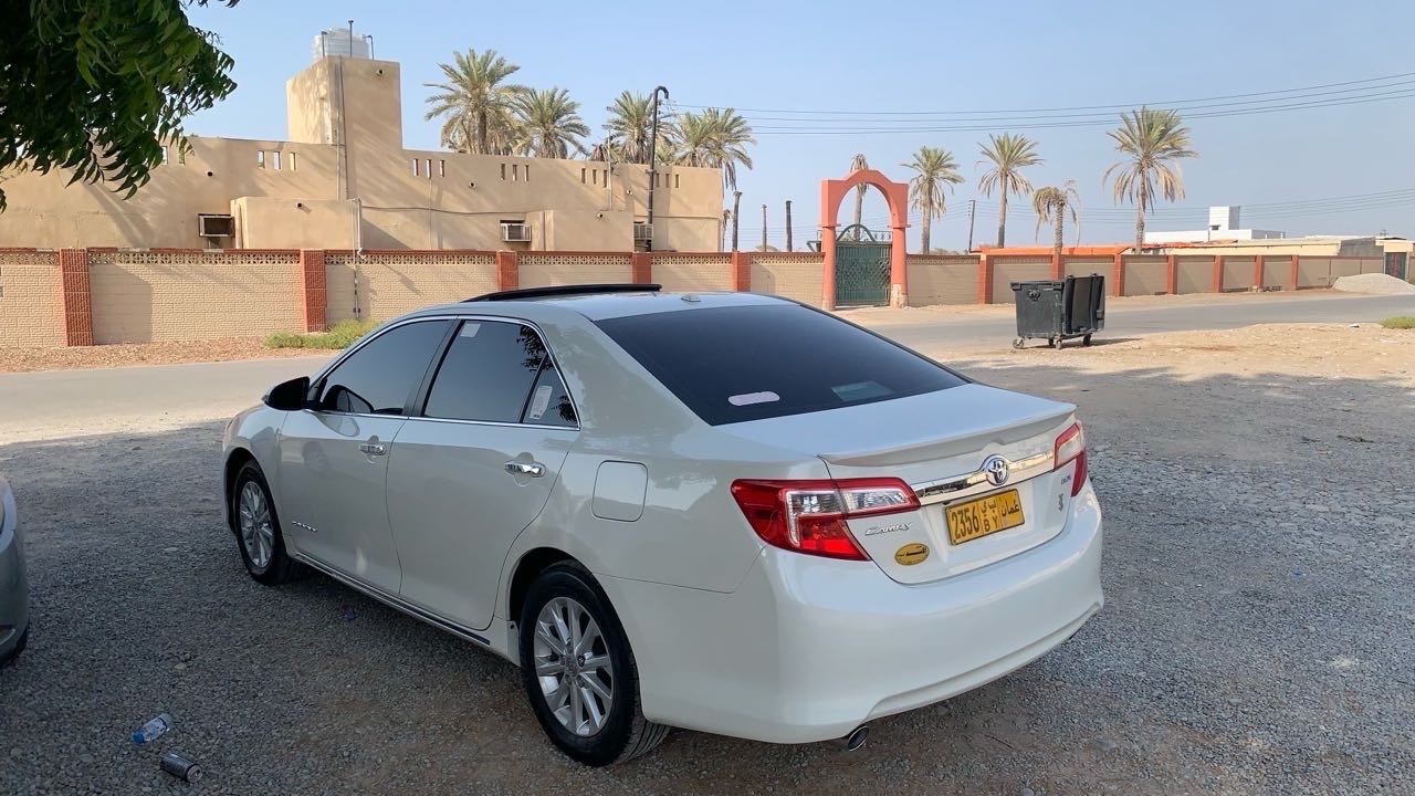 Car Image 2012 TOYOTA CAMRY XLE