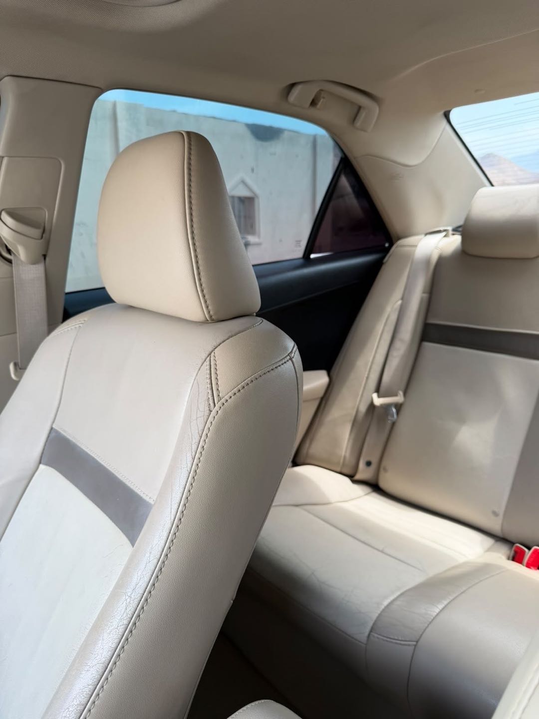 Car Image 2014 TOYOTA CAMRY XLE