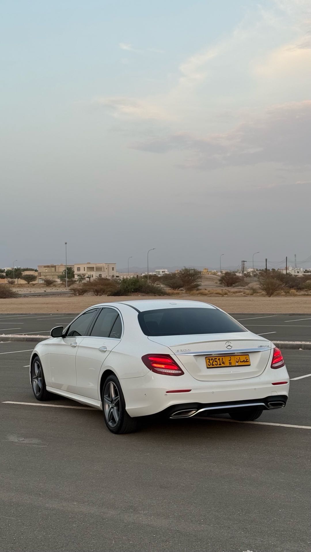 Car Image 2017 MERCEDES E Class 300