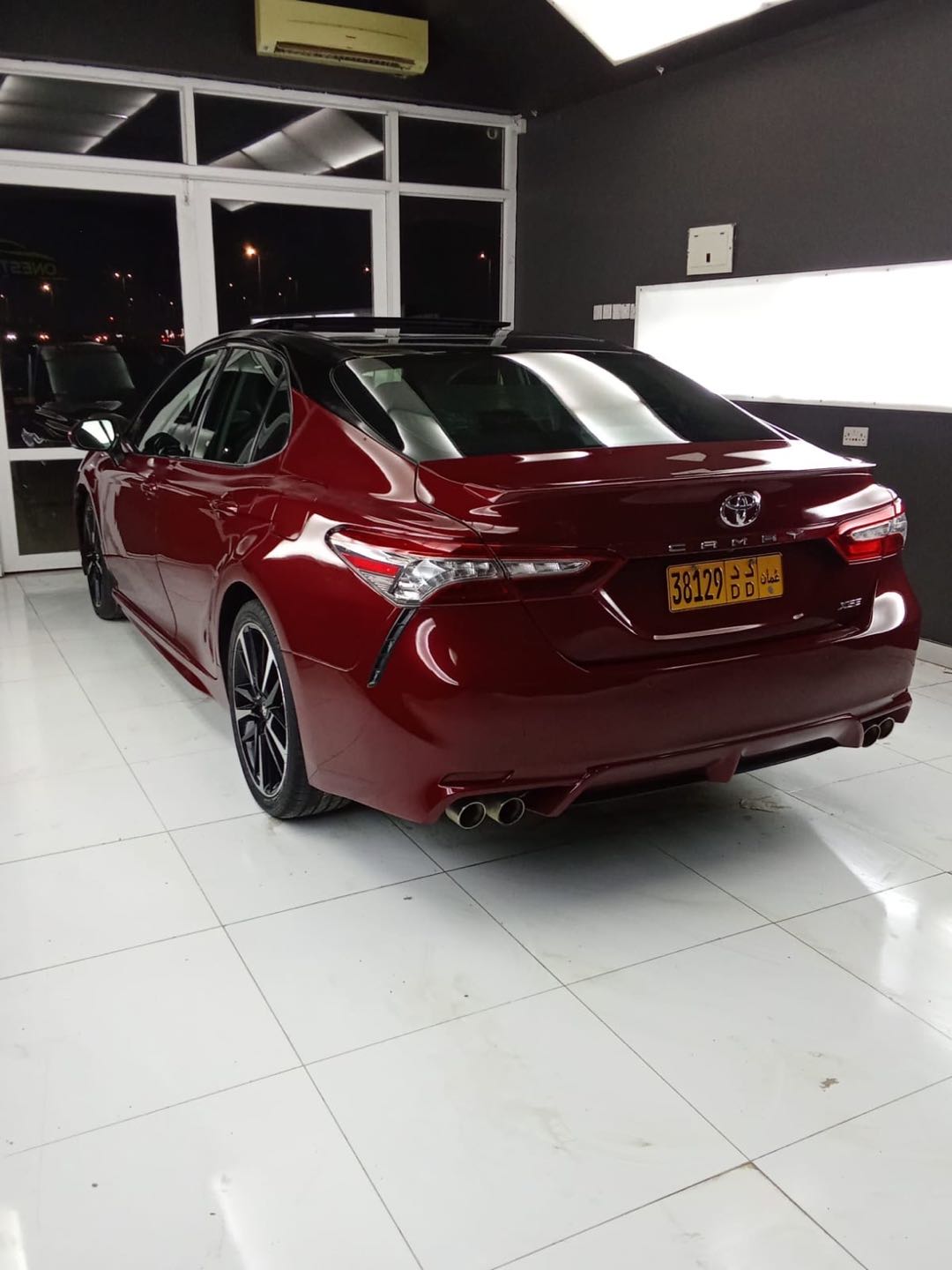 Car Image 2018 TOYOTA CAMRY XSE