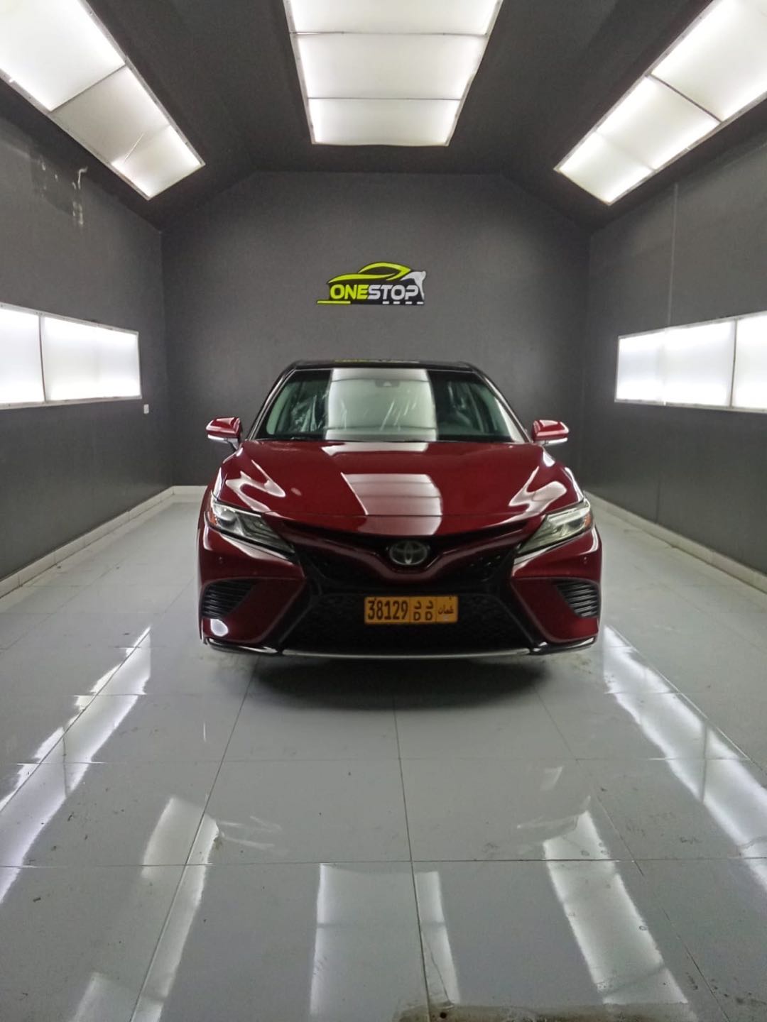 Car Image 2018 TOYOTA CAMRY XSE