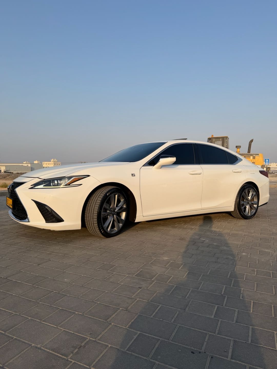 Car Image 2019 LEXUS ES F350