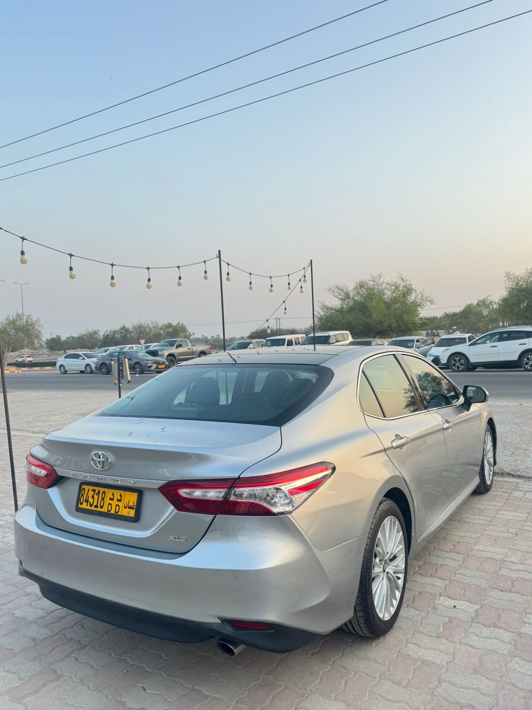 Car Image 2018 TOYOTA CAMRY XLE