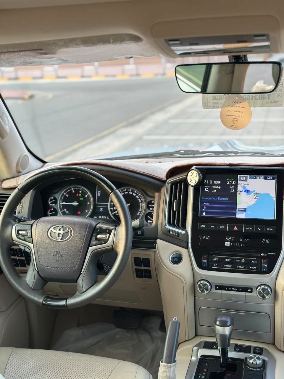 Car Image 2019 TOYOTA LAND CRUISER VX.R