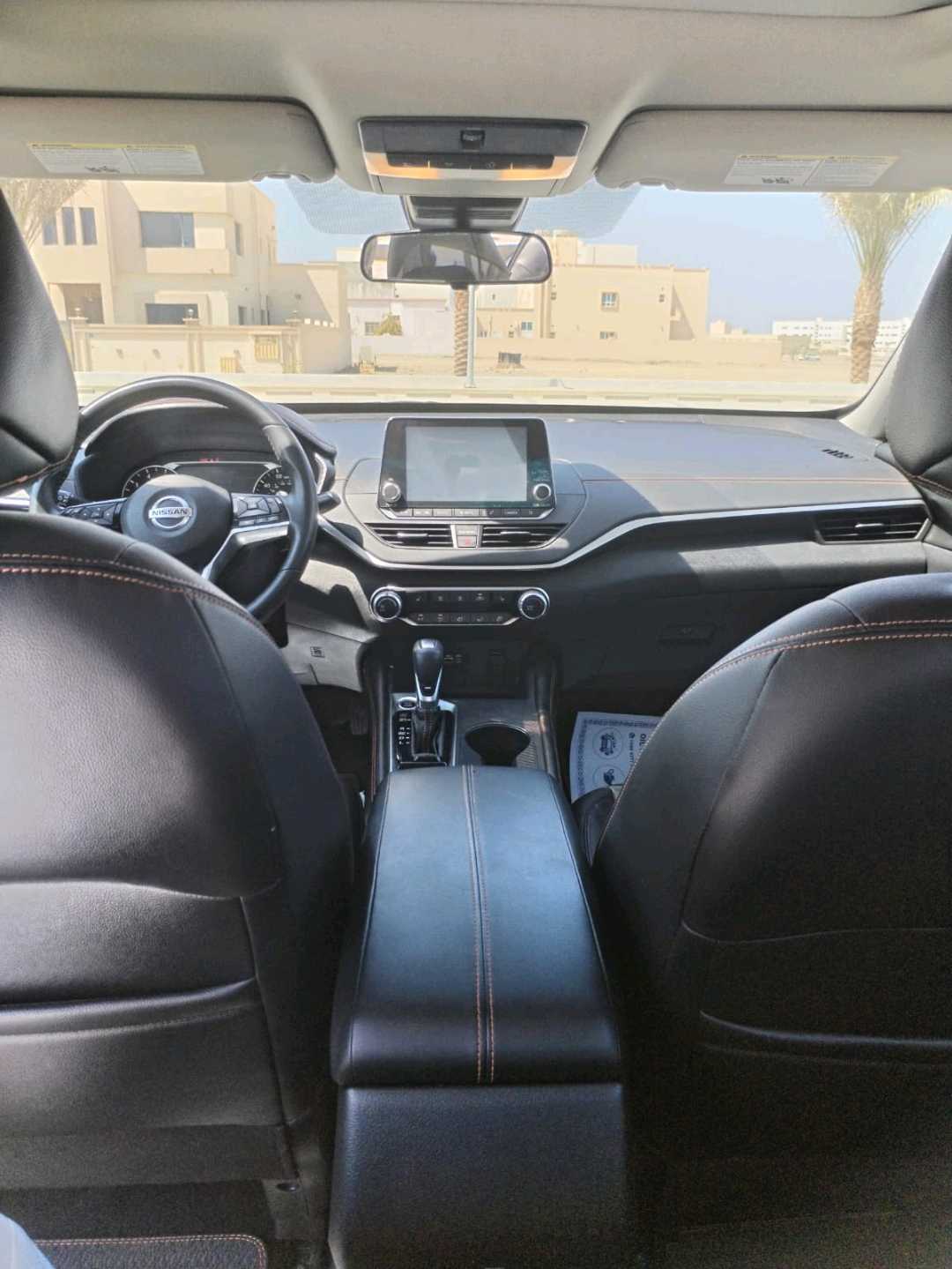 Car Image 2020 NISSAN ALTIMA SR