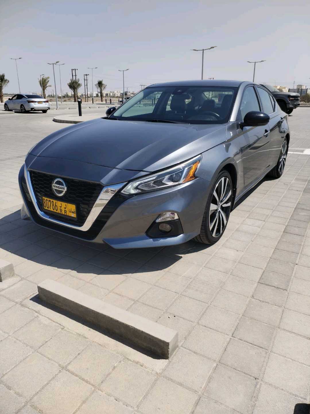 Car Image 2020 NISSAN ALTIMA SR