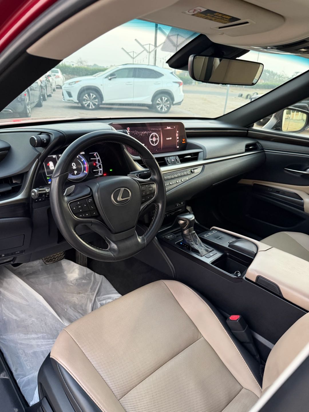 Car Image 2019 LEXUS ES 350