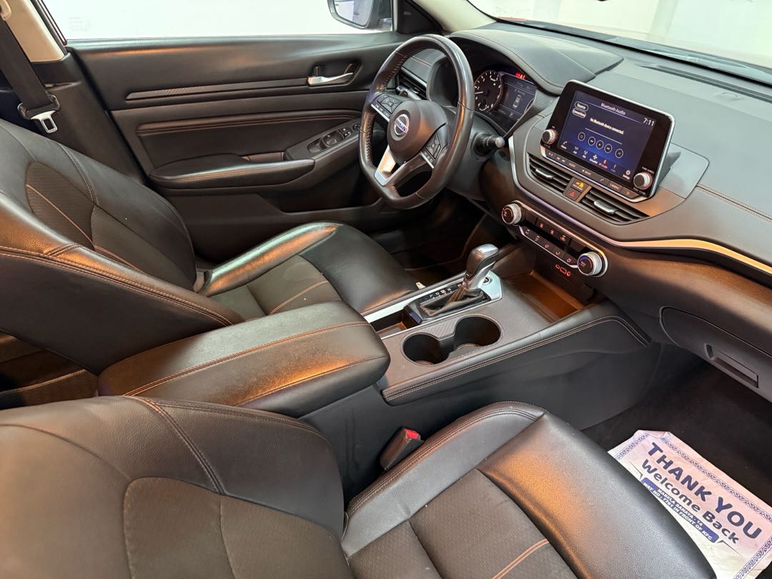 Car Image 2022 NISSAN ALTIMA SR