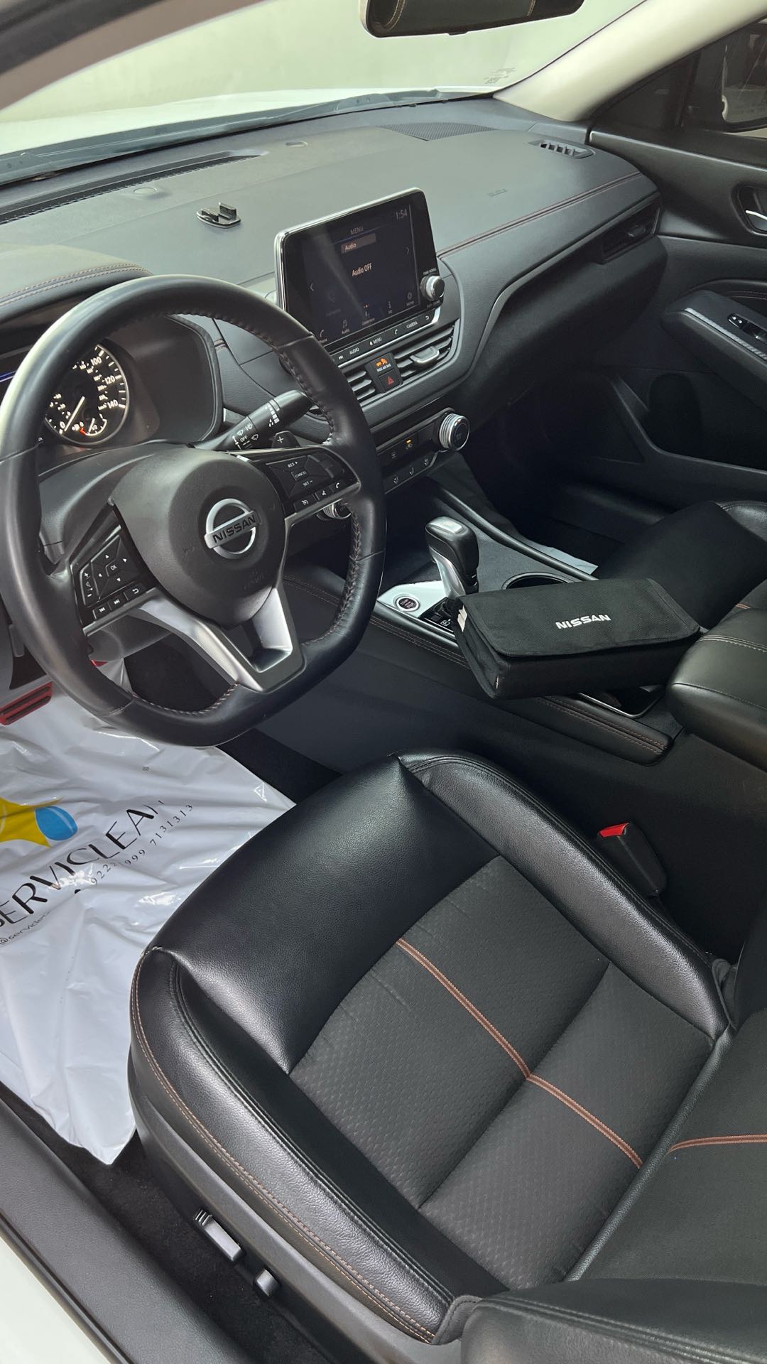 Car Image 2019 NISSAN ALTIMA SR
