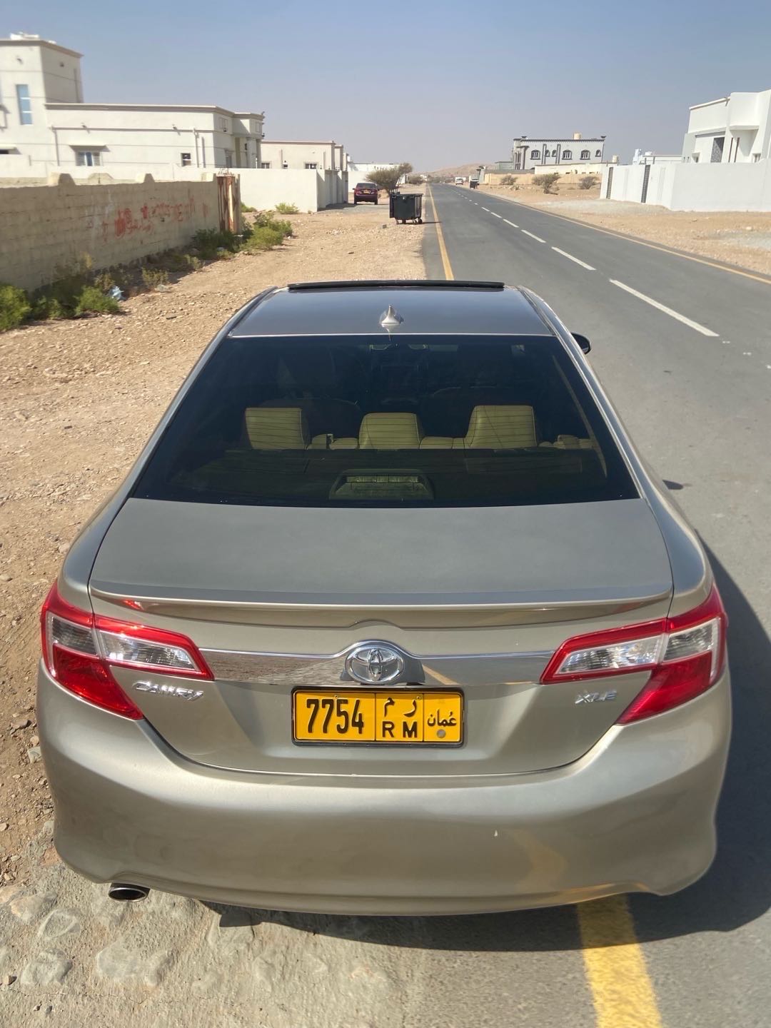 Car Image 2013 TOYOTA CAMRY XLE