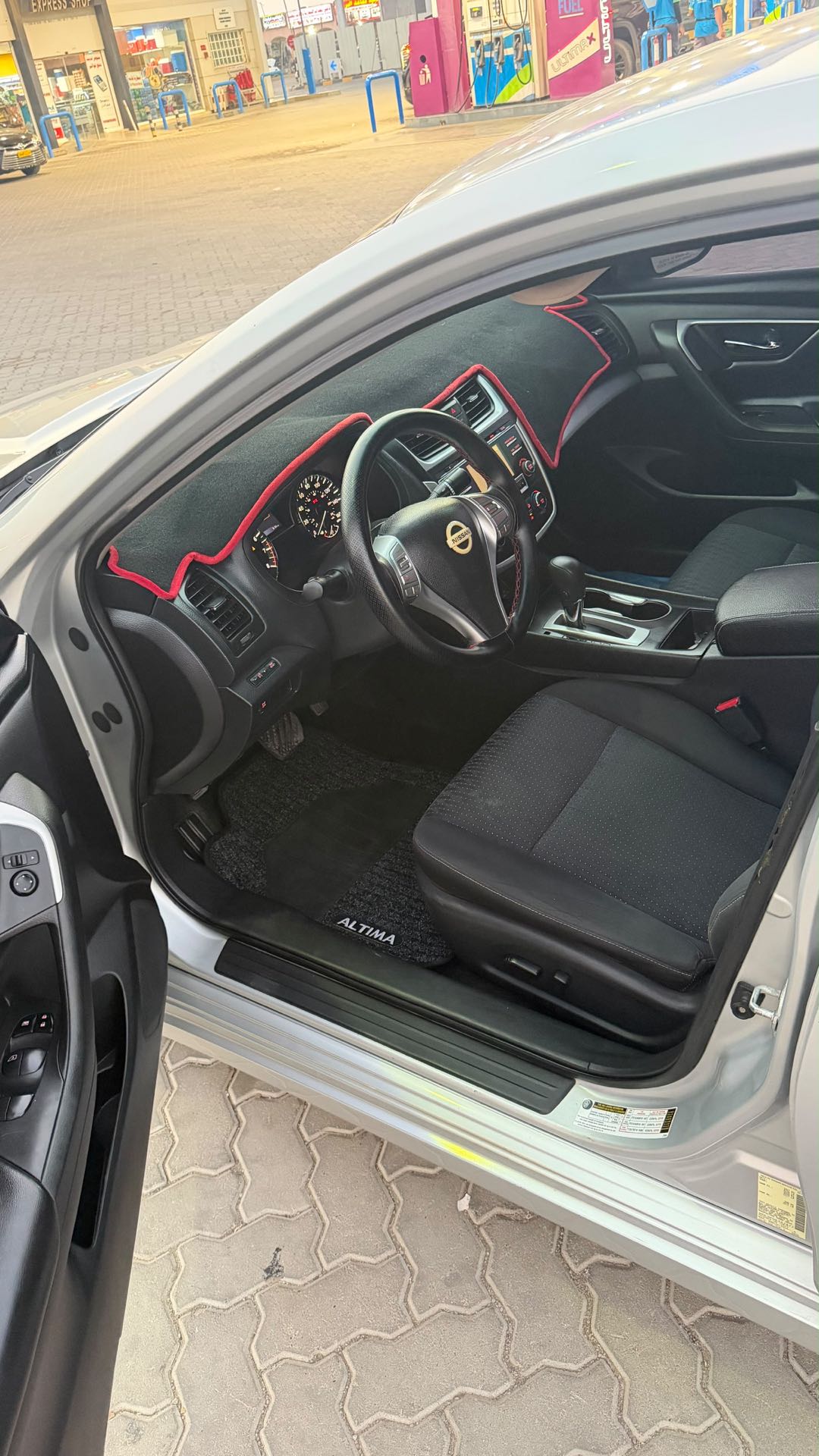 Car Image 2016 NISSAN ALTIMA S