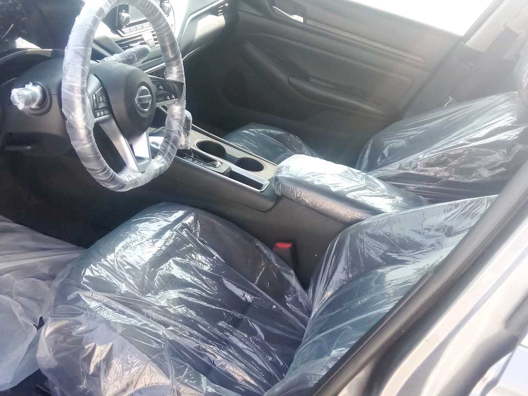 Car Image 2022 NISSAN ALTIMA SR