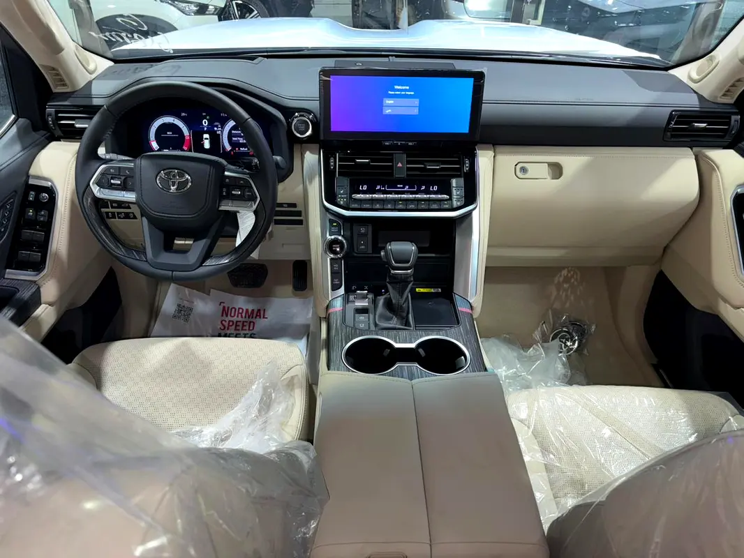 Car Image 2026 TOYOTA LAND CRUISER VX.R