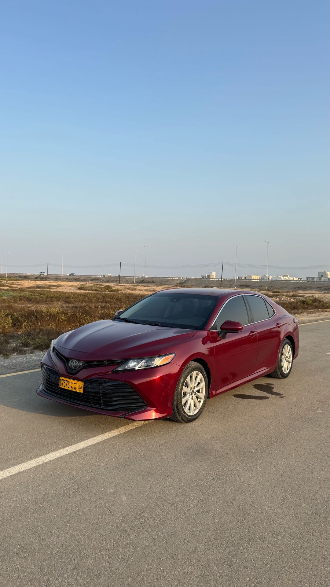 Car Image 2019 TOYOTA CAMRY LE