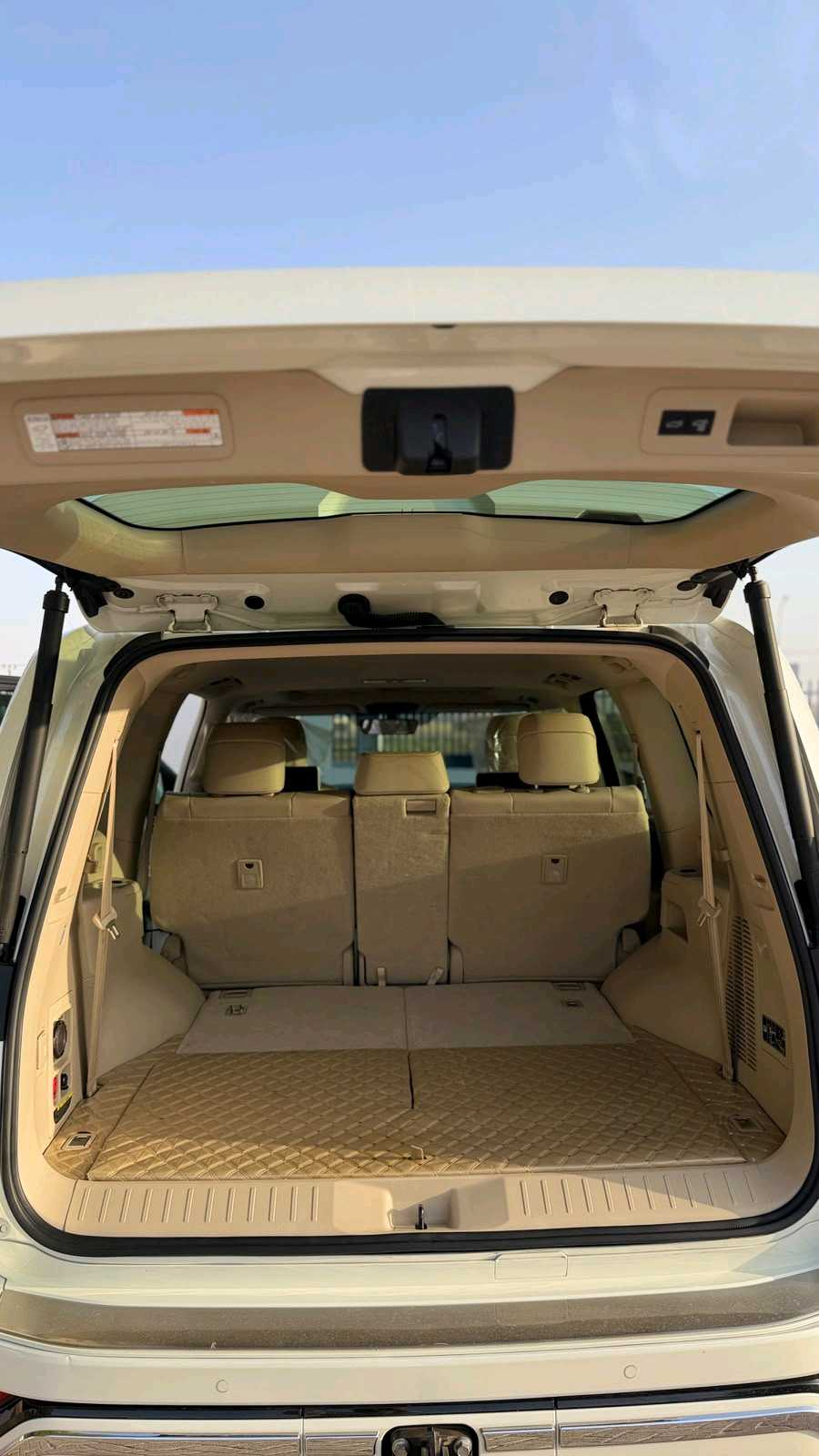 Car Image 2023 TOYOTA LAND CRUISER 