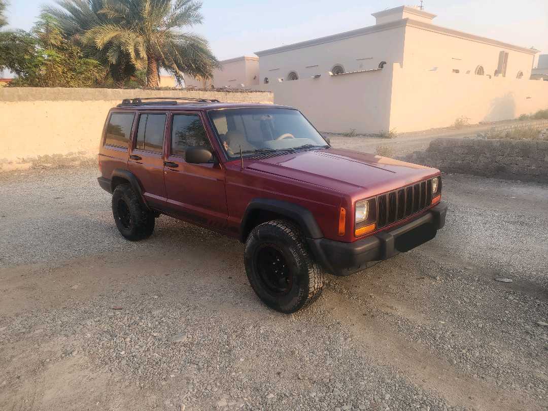 Car Image 1999 JEEP CHEROKEE 