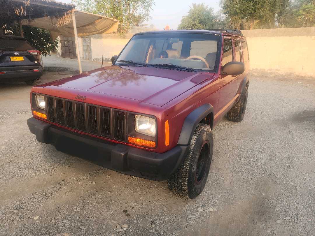 Car Image 1999 JEEP CHEROKEE 