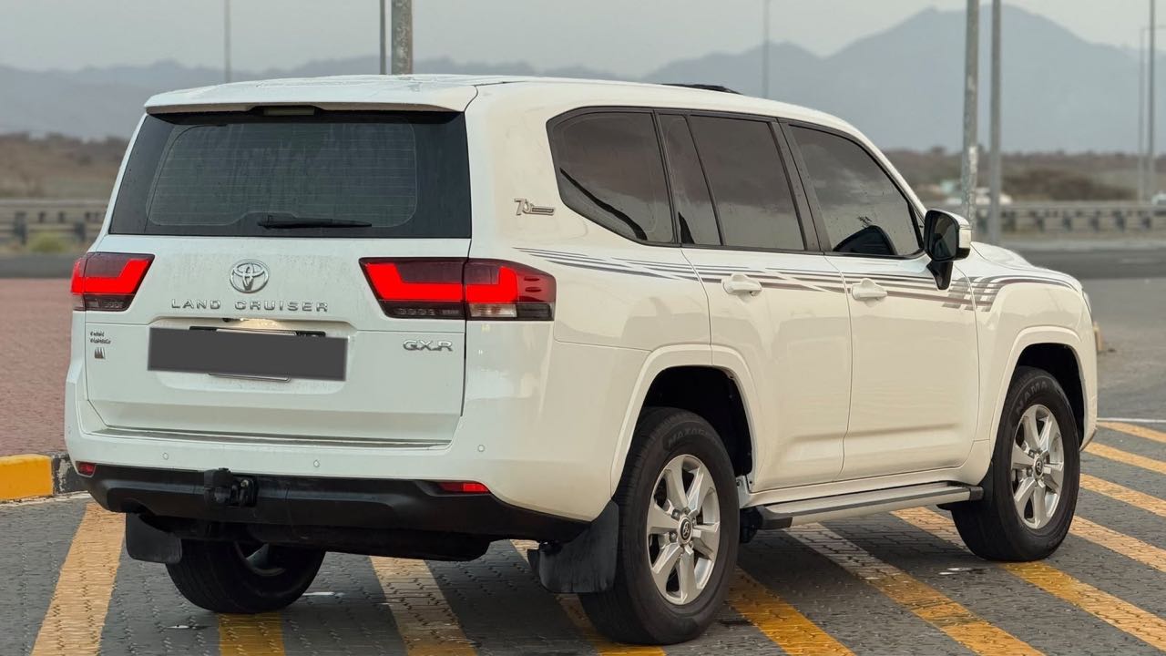Car Image 2022 TOYOTA LAND CRUISER GX.R