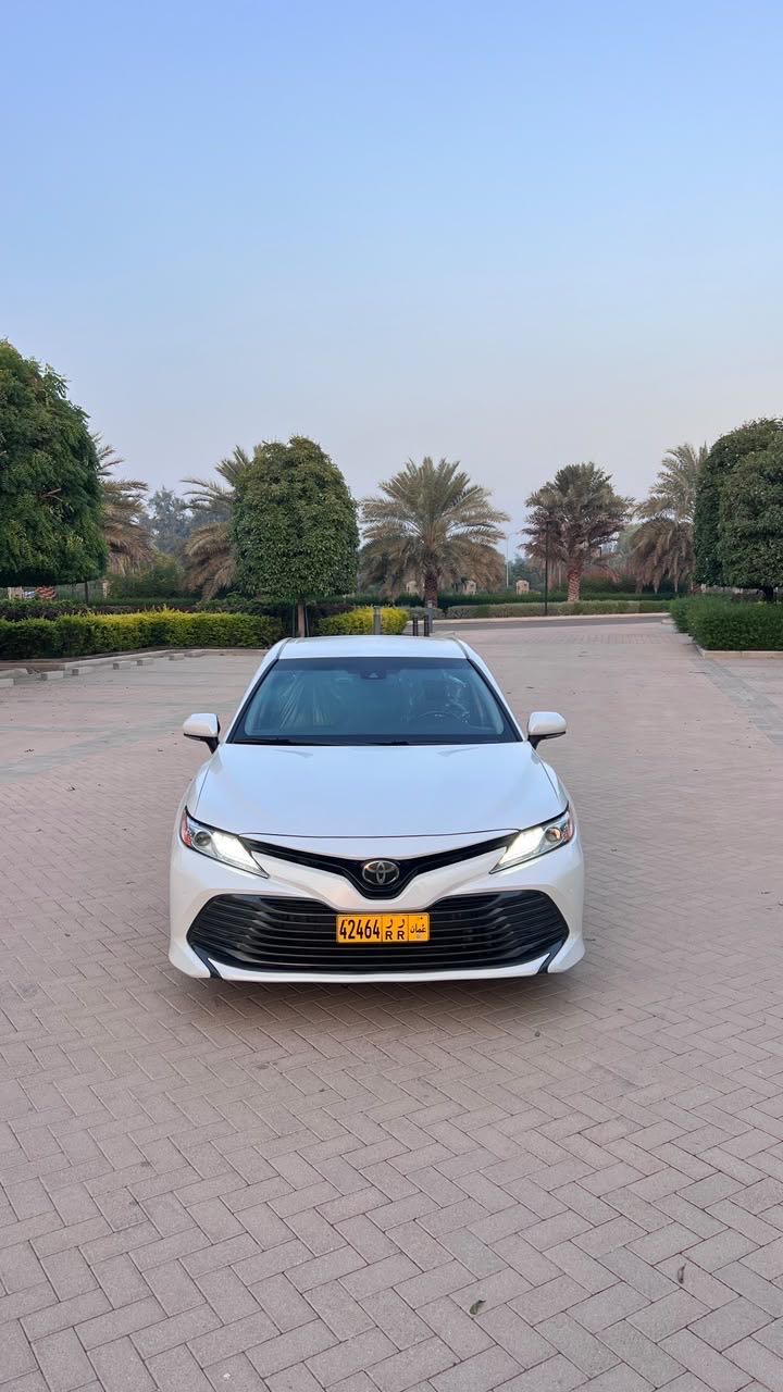 Car Image 2018 TOYOTA CAMRY XLE