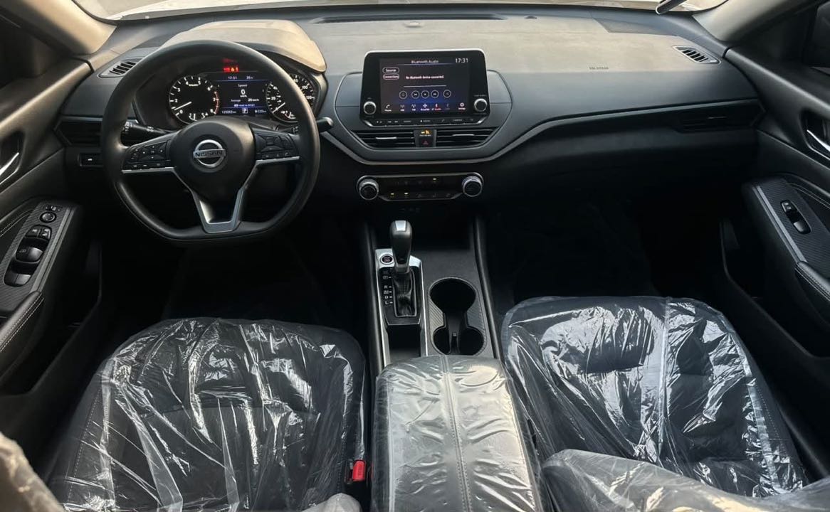 Car Image 2019 NISSAN ALTIMA S