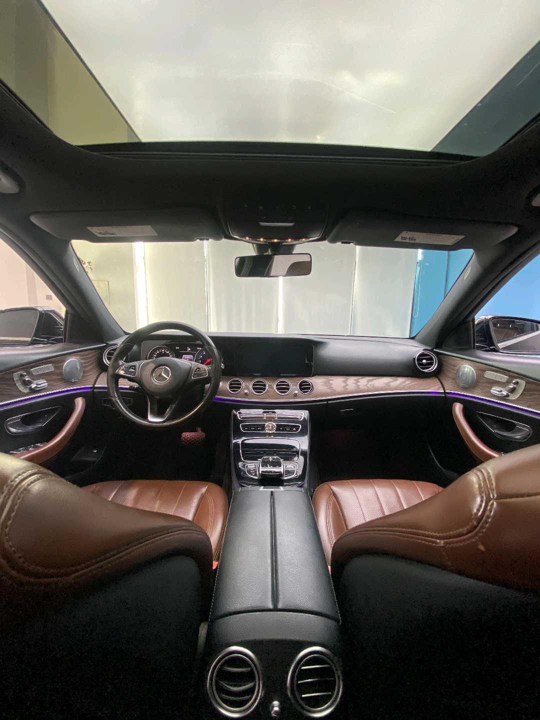 Car Image 2017 MERCEDES E Class 300