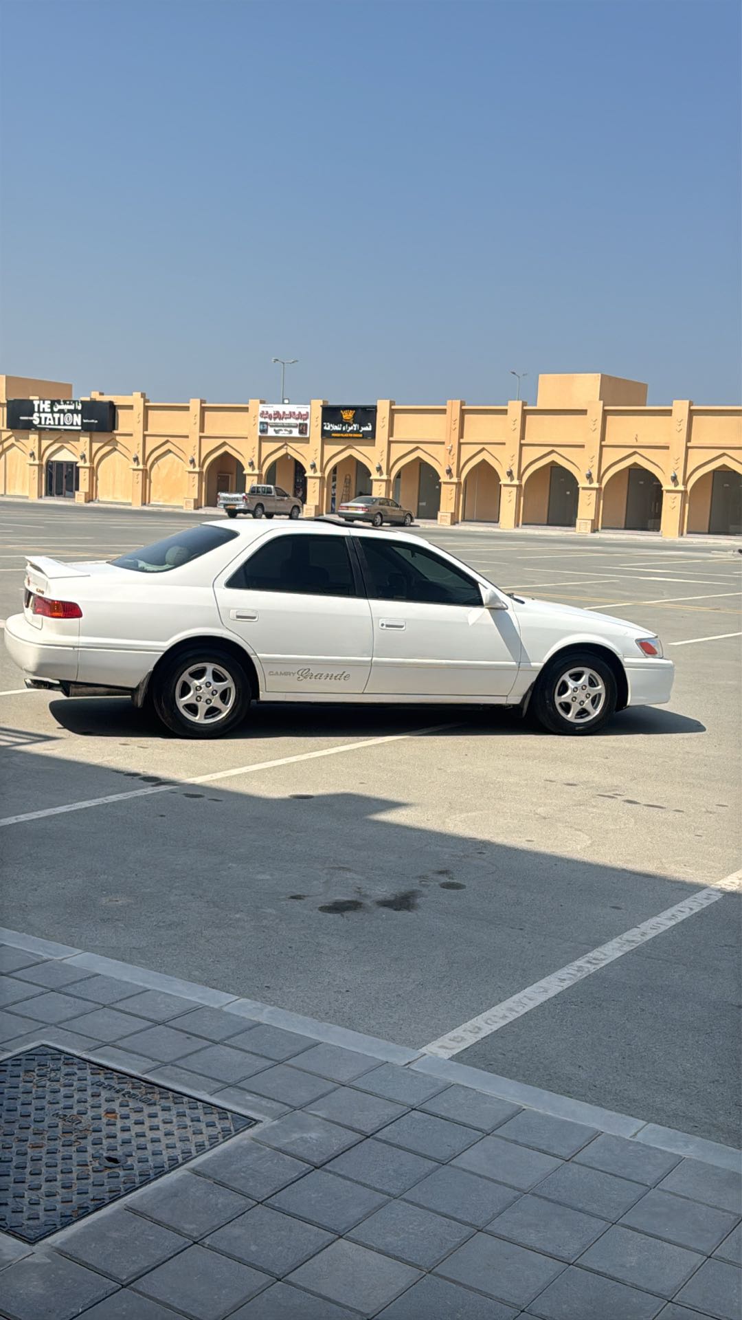 Car Image 1999 TOYOTA CAMRY GLE