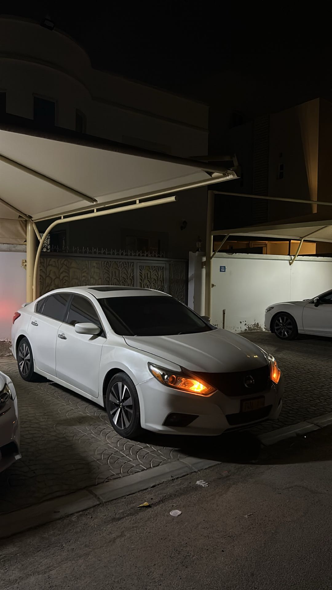 Car Image 2017 NISSAN ALTIMA SL