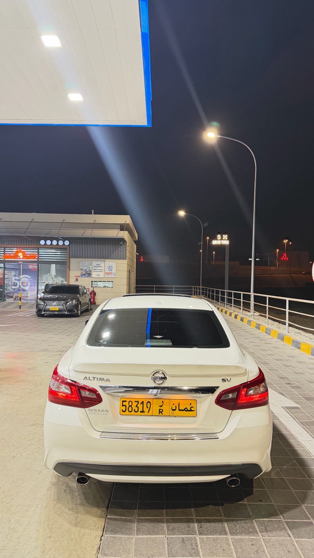 Car Image 2018 NISSAN ALTIMA SV