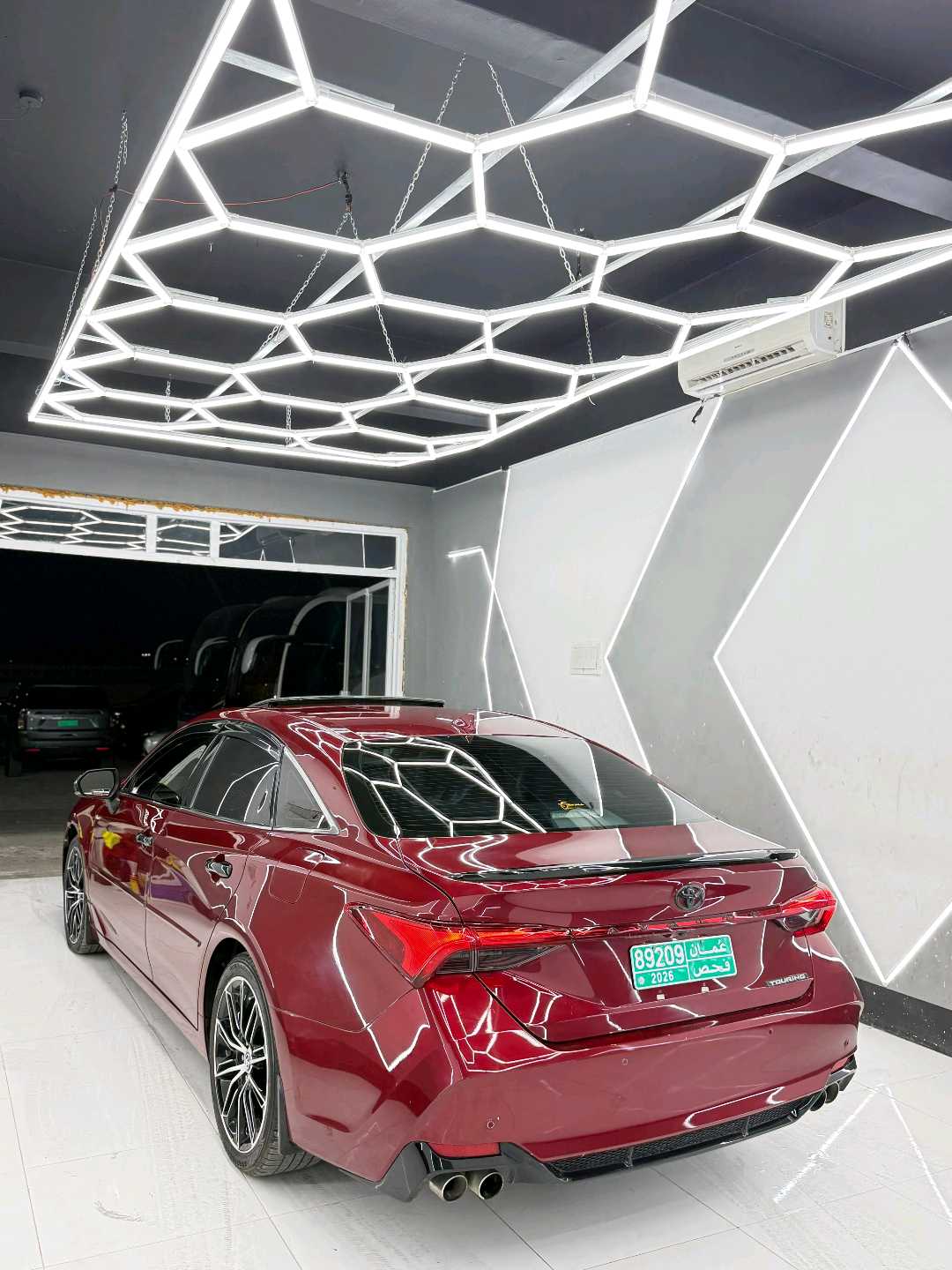Car Image 2019 TOYOTA AVALON TOURING
