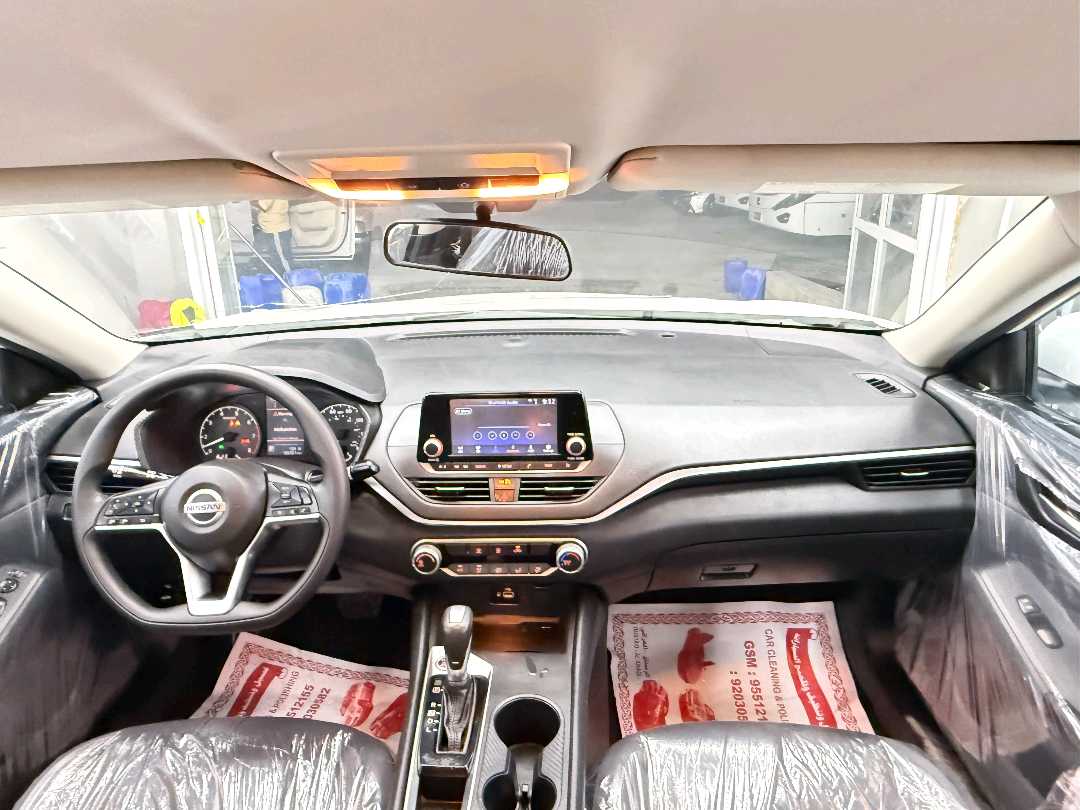 Car Image 2021 NISSAN ALTIMA S