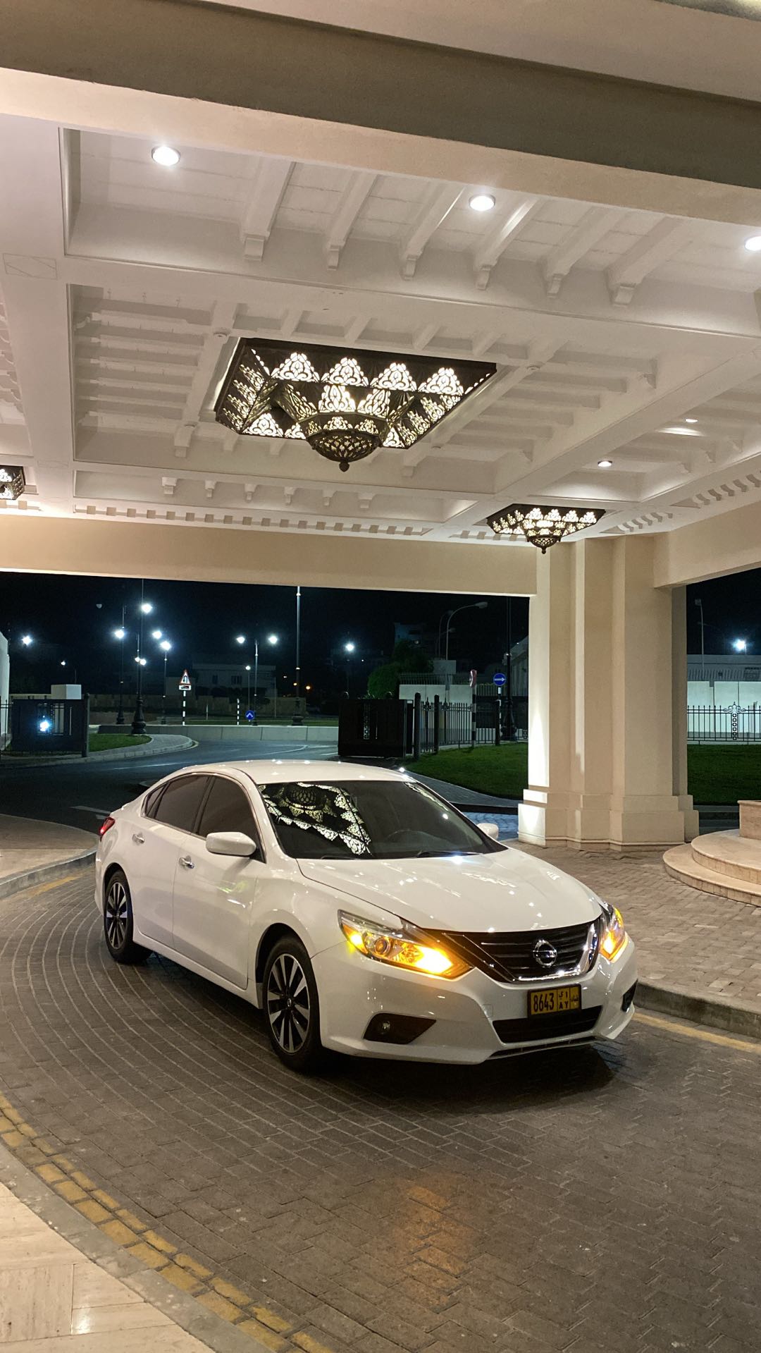 Car Image 2018 NISSAN ALTIMA SV
