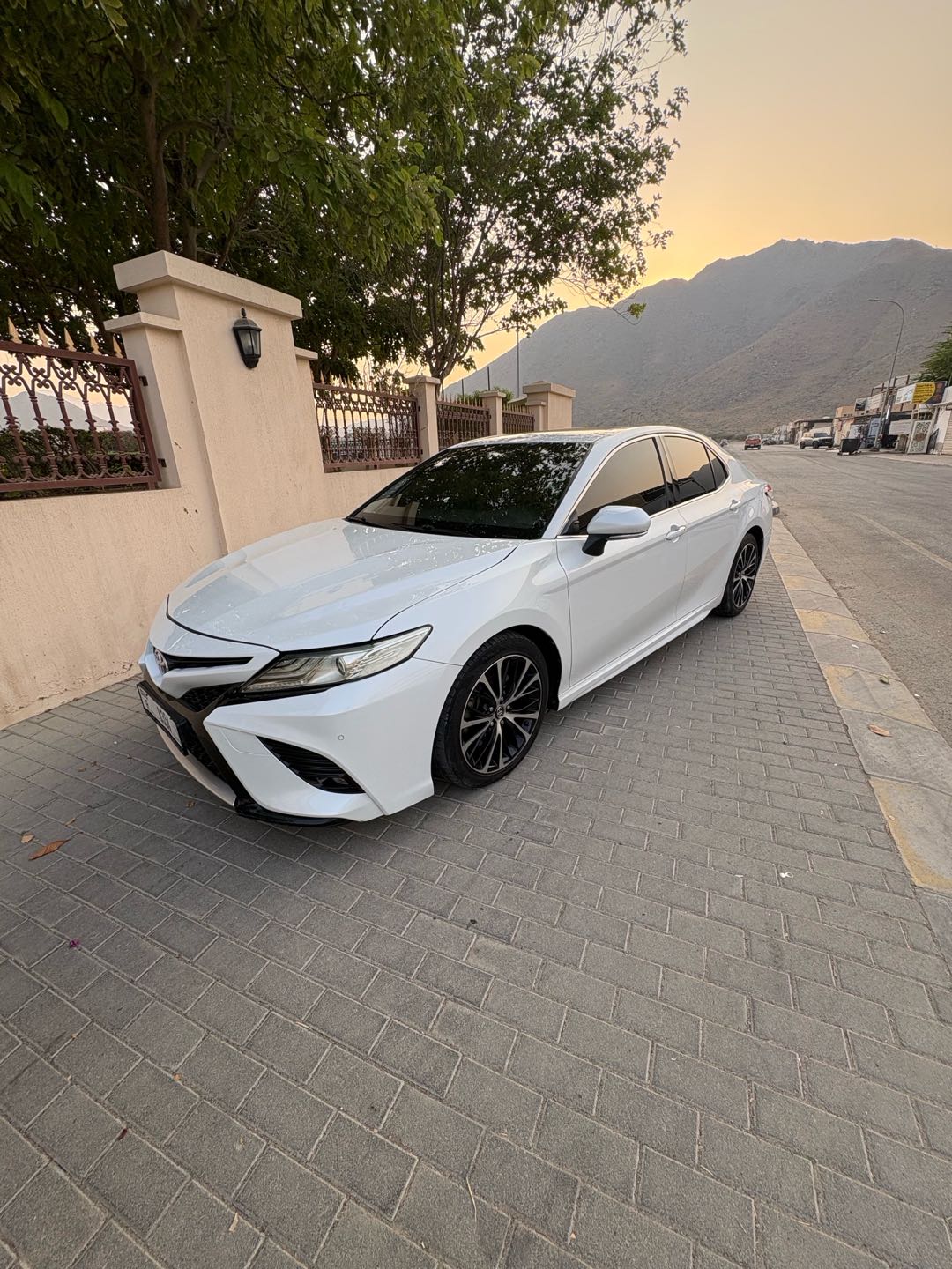 Car Image 2019 TOYOTA CAMRY Sport