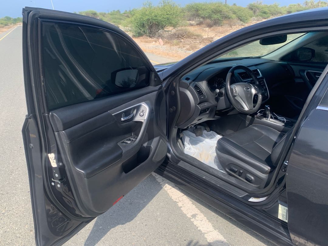 Car Image 2016 NISSAN ALTIMA SL