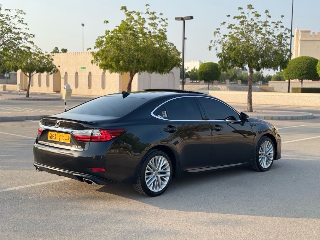 Car Image 2018 LEXUS ES 350