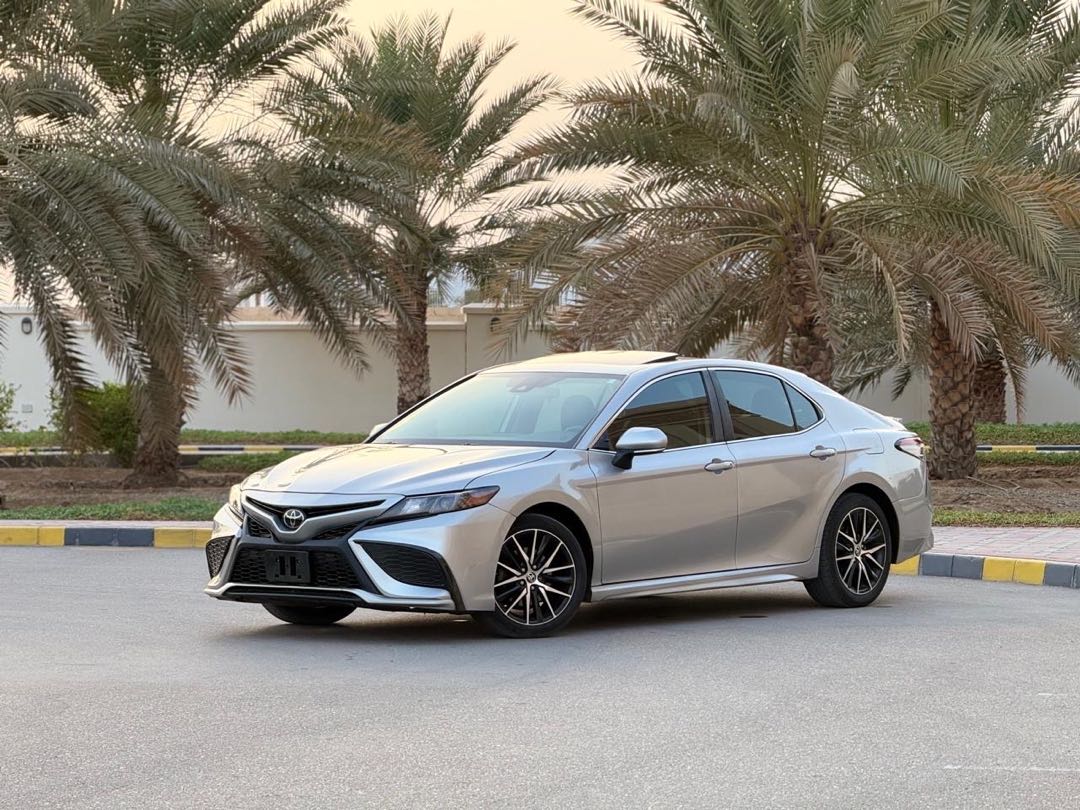 Car Image 2022 TOYOTA CAMRY SE
